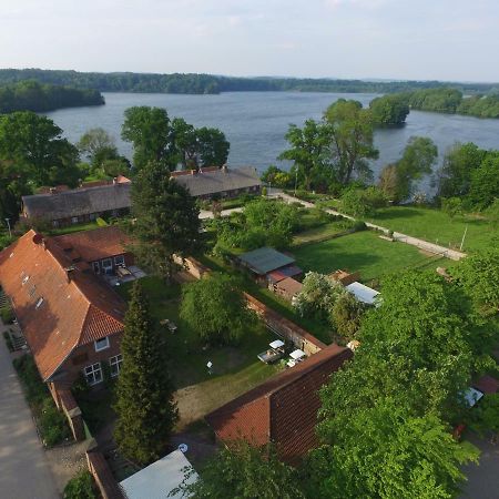 4 Sterne Wohnen "Zum Alten Forsthof" Am Schlosspark, App 1 "Smuck Und Groot" Eutin Esterno foto