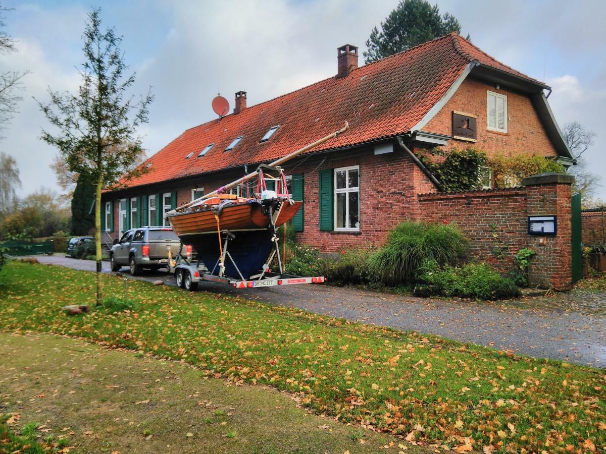 4 Sterne Wohnen "Zum Alten Forsthof" Am Schlosspark, App 1 "Smuck Und Groot" Eutin Esterno foto